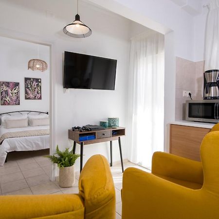 Center Manolia Dream 1 Bedroom Apartment 100M Away From The Beach Khania Eksteriør bilde